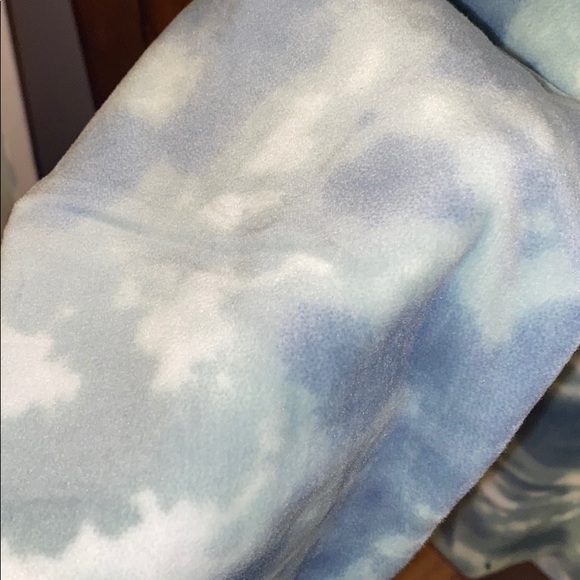 tie dye cropped hoodie - Picture 3 of 3